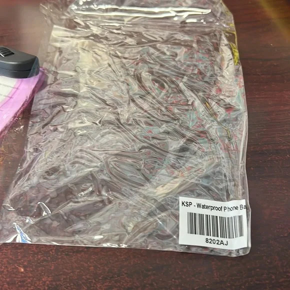 Kata Spade waterproof phone bag - Picture 4 of 4